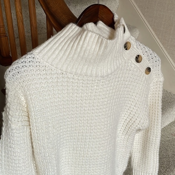 Ann Taylor The Weekend Chunky Knit Pop Over Turtleneck Sweater - Picture 3 of 10